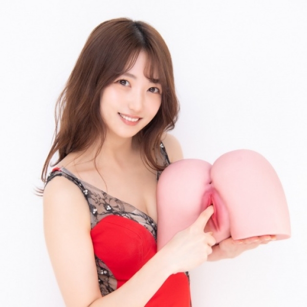 5 Sensational Reasons to Try Aika Yamagishi's Dual Pleasure Masturbator Today