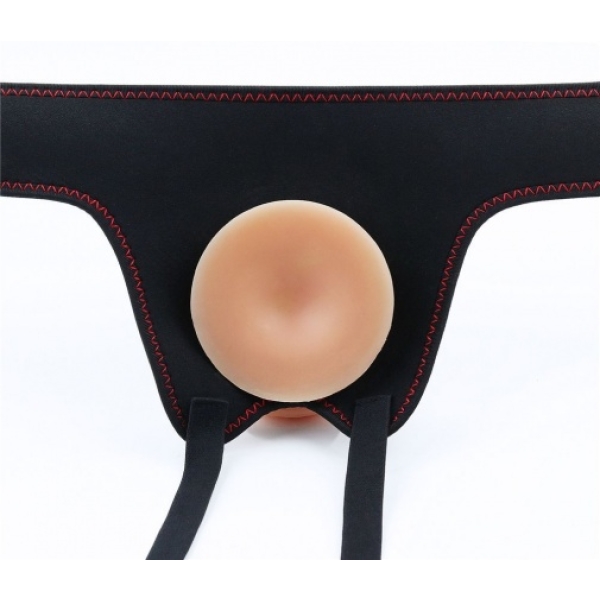 5 Sensational Reasons This 7.5" Strapon Set with Balls Will Spice Up Your Playtime