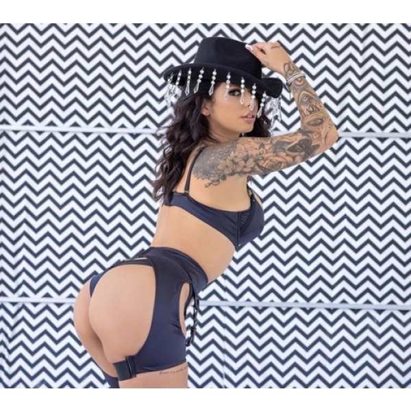 5 mind-blowing reasons Gina Valentina Cosmic Masturbator will redefine solo pleasure instantly