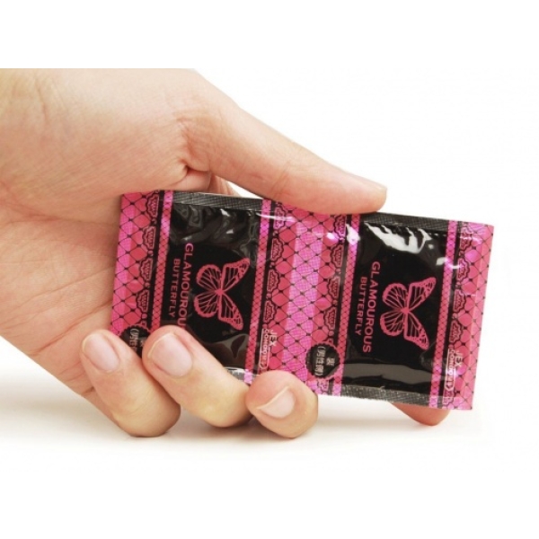 5 Sensational Reasons to Try the Glamourous Butterfly Moist 12-Pack Tonight!