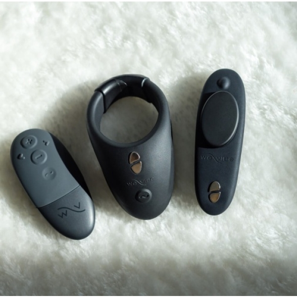 7 tantalizing toys in the Moxie & Bond Tease Us Set for unforgettable pleasure