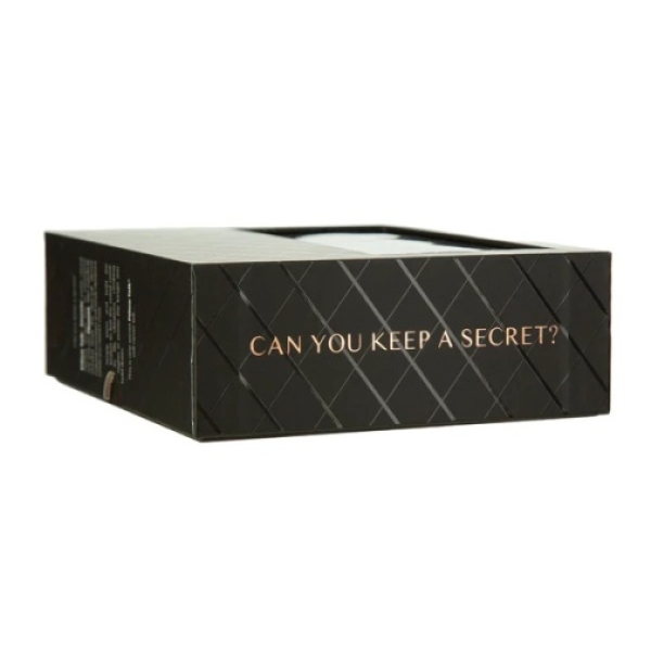 6 mind-blowing sensations packed in this navy clitoral stimulator for ultimate pleasure